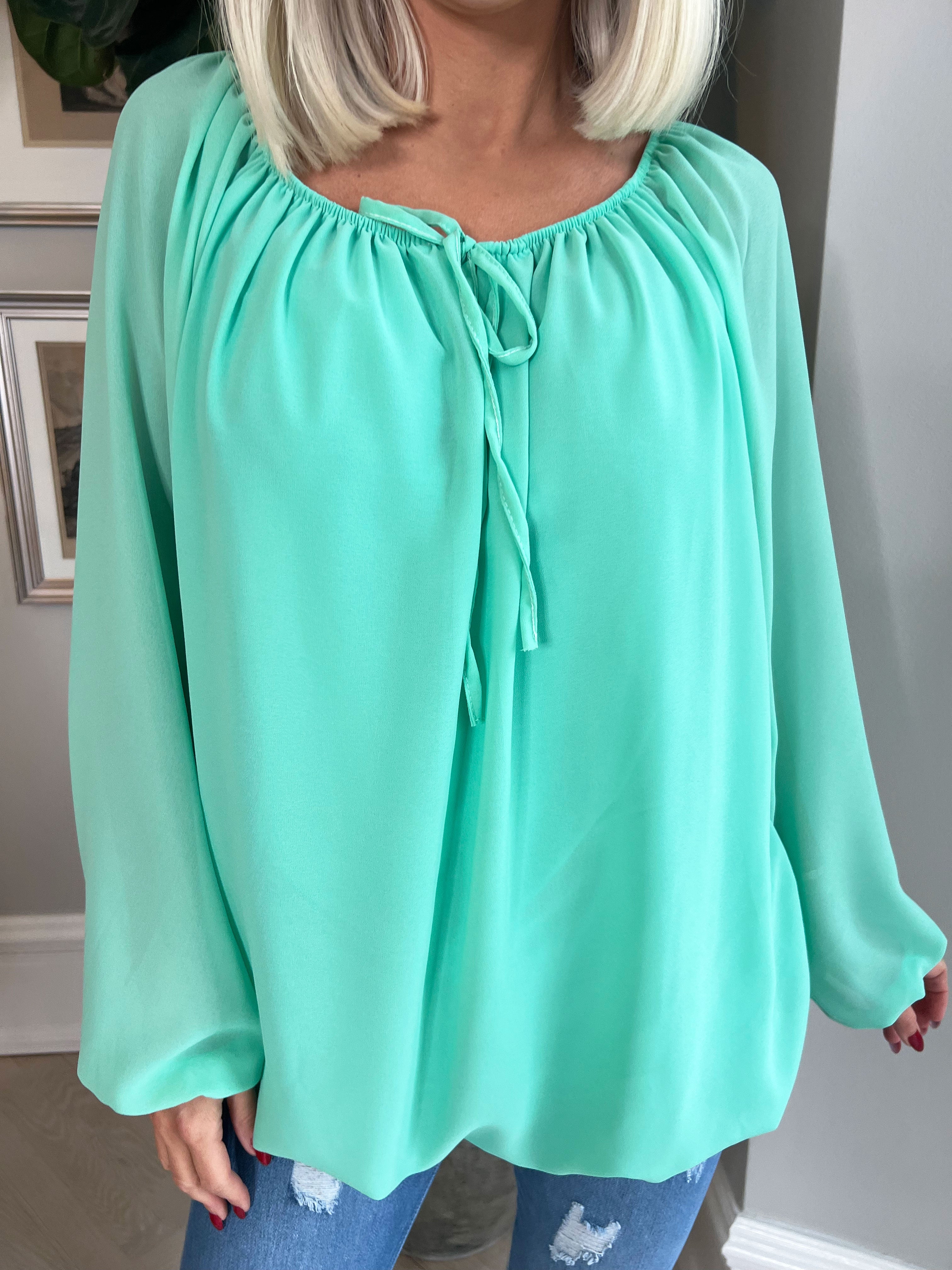 Ellen - Enkel tunika med elastisk halsringning